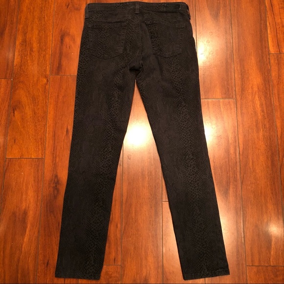AG Adriano Goldscmied Animal Print The Legging Super Skinny Fit Jean - Picture 15 of 16